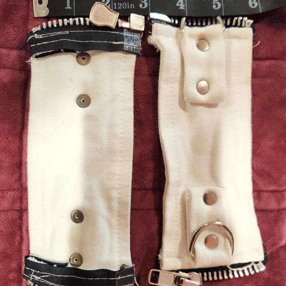 RARE Vintage Lip Service Institutionalized Canvas wrist cuffs - white - Picture 2 of 3